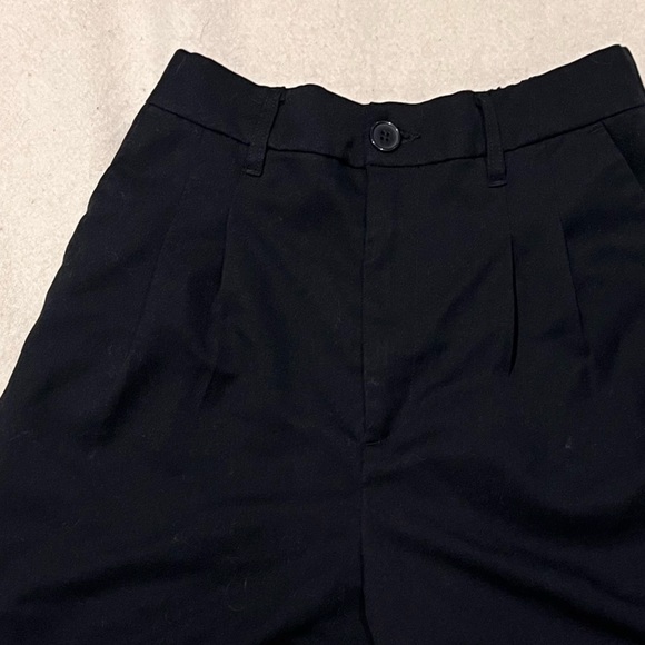 Bermuda shorts - Picture 2 of 3